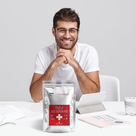 Emergency Kit / Survival and Safety Equipment 15 Piece Set