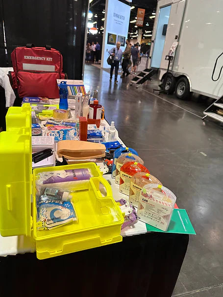 DISASTER FAIR / EARTHQUAKE KIT